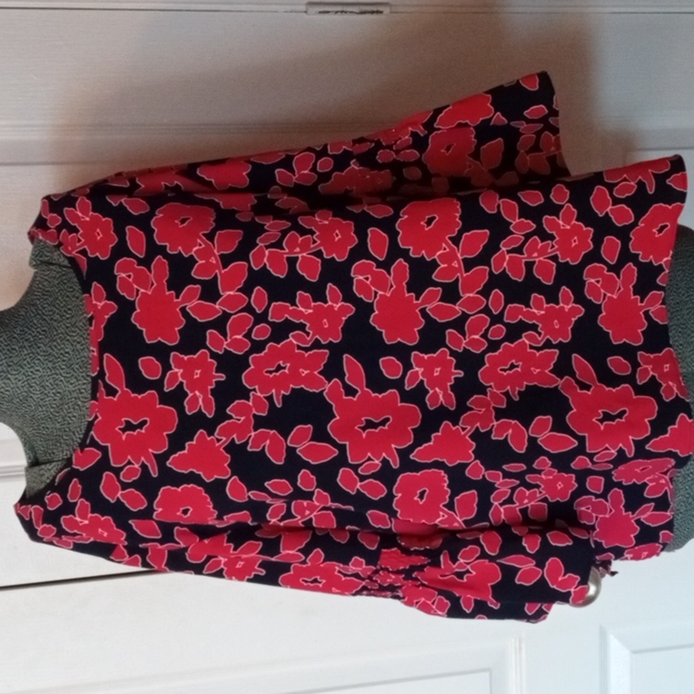 Simply Styled Pink and Navy Floral Blouse